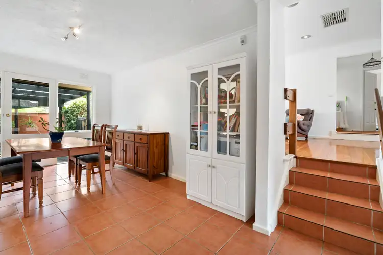 Fifth view of Homely house listing, 2 Miranda Place, Frankston VIC 3199
