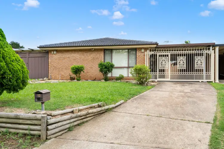 12 GURNEY Crescent