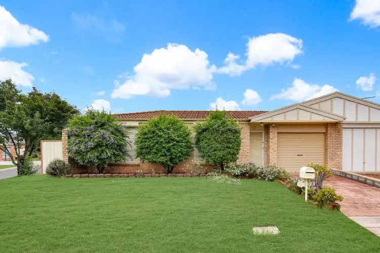 7 Abbeville Close, Prestons NSW 2170