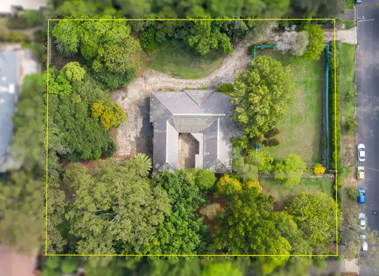 8 Woonona Avenue, Wahroonga NSW 2076