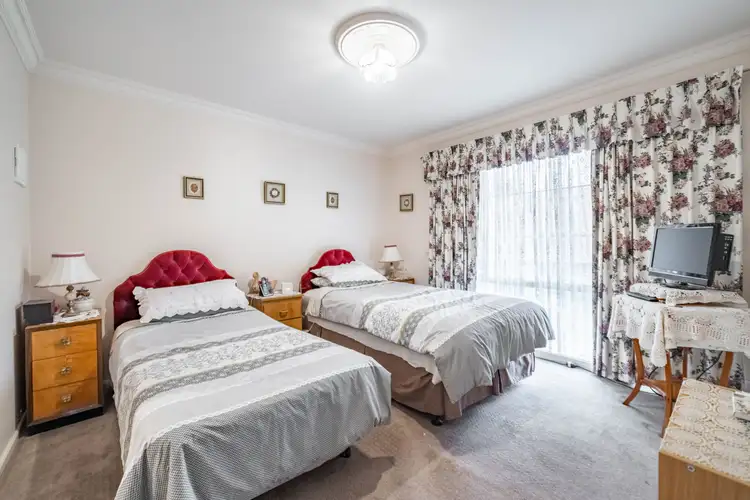 Fourth view of Homely house listing, 1/9 Laxdale Court, Kangaroo Flat VIC 3555