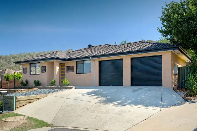10 Box Place, Glenroy NSW 2640