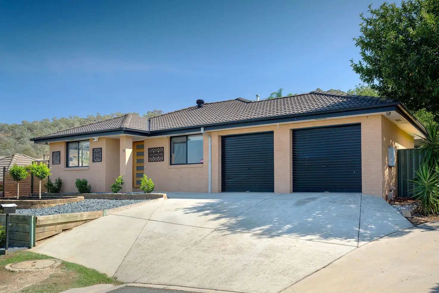 Main view of Homely house listing, 10 Box Place, Glenroy NSW 2640