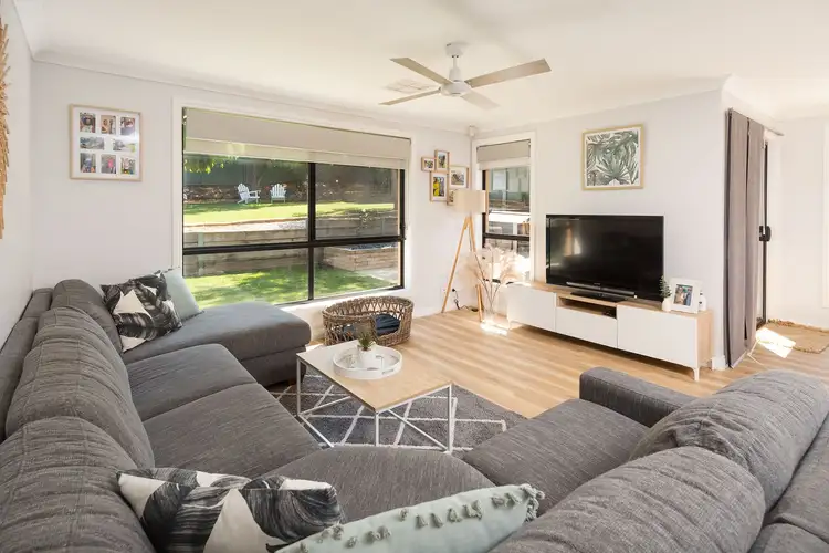 Second view of Homely house listing, 10 Box Place, Glenroy NSW 2640
