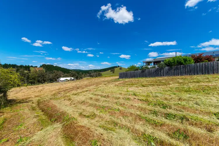 19 HITCHCOCK Drive, Nannup WA 6275