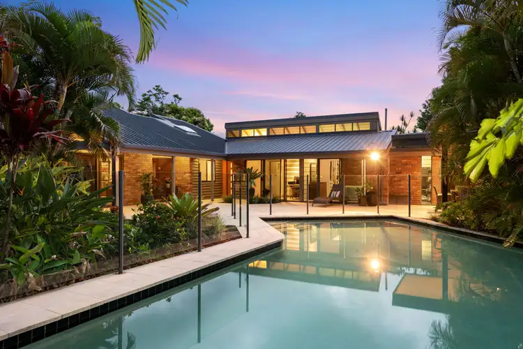 25 Debbie Street, The Gap QLD 4061