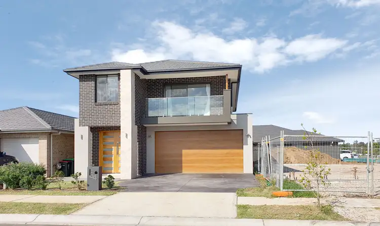 34 Peckham Grove, Oran Park NSW 2570