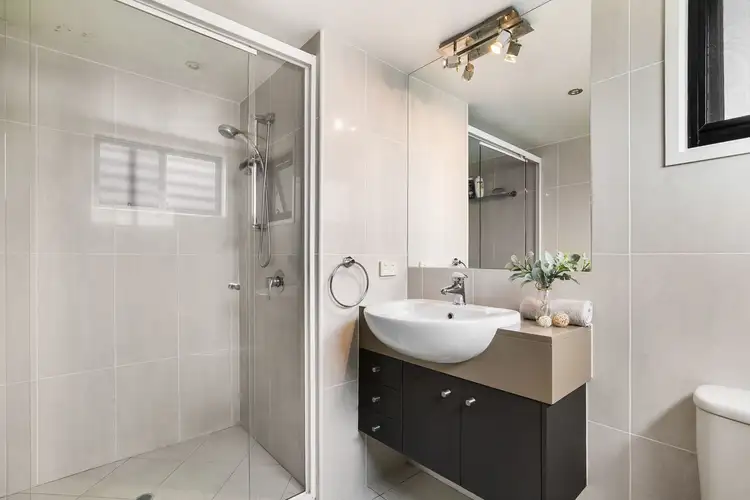 Sixth view of Homely unit listing, 18/327 Verney Road East, Graceville QLD 4075