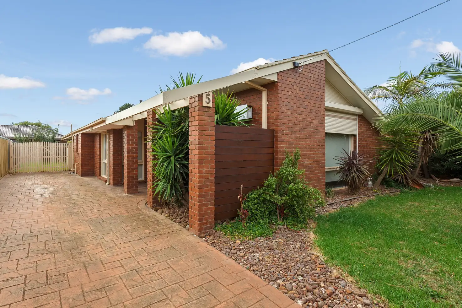 Main view of Homely house listing, 5 Bouverie Place, Epping VIC 3076