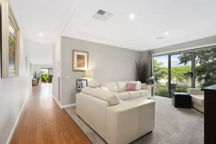 Second view of Homely house listing, 5 Gillman Terrace, Wodonga VIC 3690