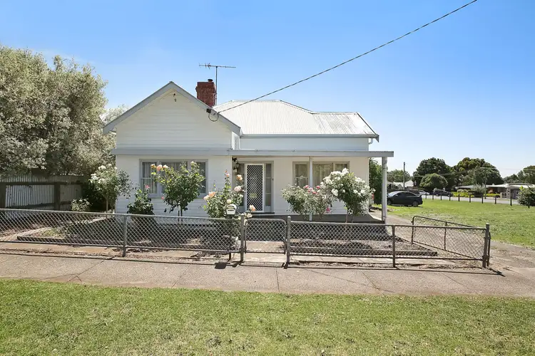 18 McNicol Street, Camperdown VIC 3260