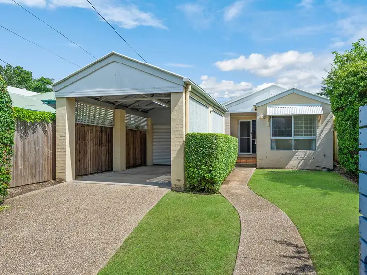 139a Long Street East, Graceville QLD 4075