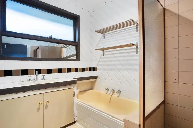 Fifth view of Homely house listing, 90 Casey Drive, Lalor VIC 3075