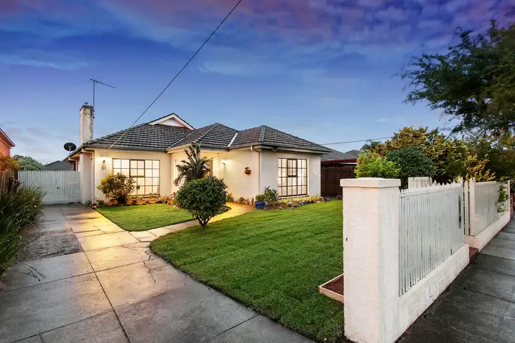 21 Wallace Avenue, Murrumbeena VIC 3163