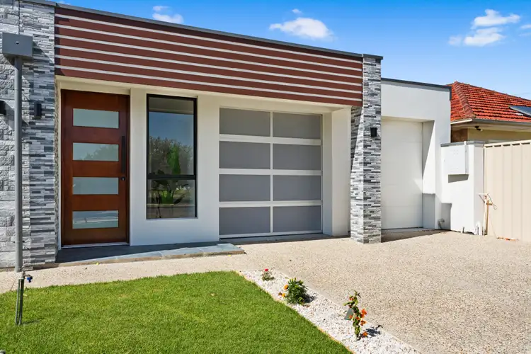 9 & 9A Findon Avenue, Seaton SA 5023