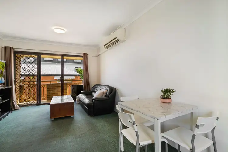 Main view of Homely unit listing, 4/17 York Street, Indooroopilly QLD 4068