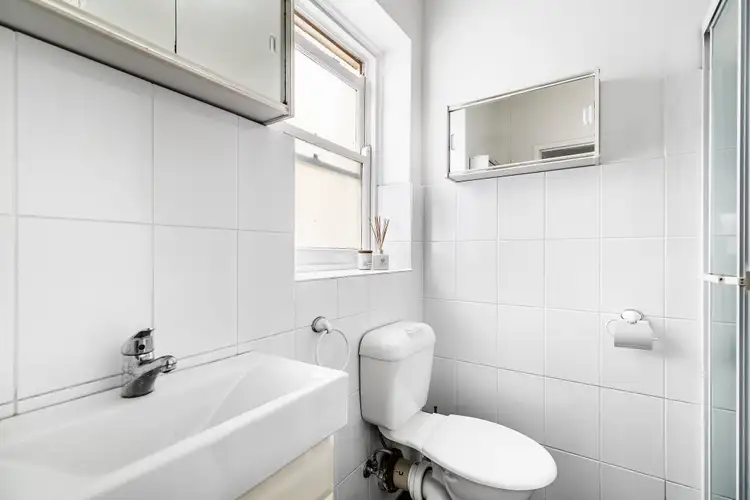 Third view of Homely apartment listing, 9/9 Ward Avenue, Potts Point NSW 2011