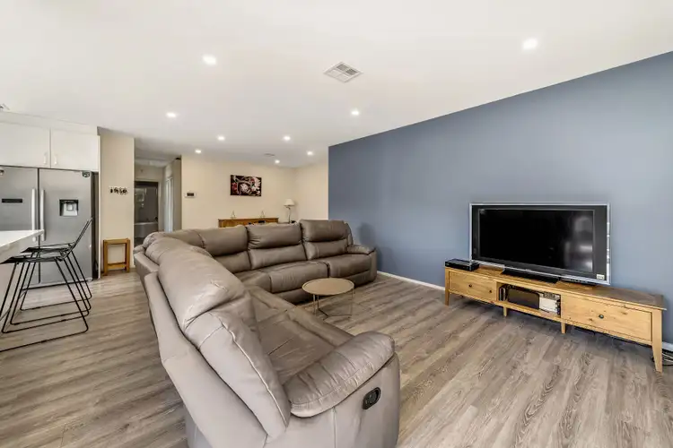 Fifth view of Homely house listing, 4/94 Pocket Avenue, Banks ACT 2906