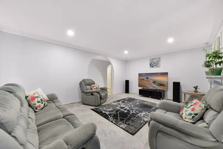19 Bocking Avenue, Bradbury NSW 2560