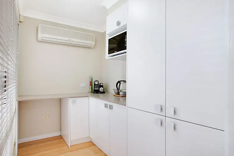 Fifth view of Homely house listing, 1 Cranbrook Close, West Hoxton NSW 2171