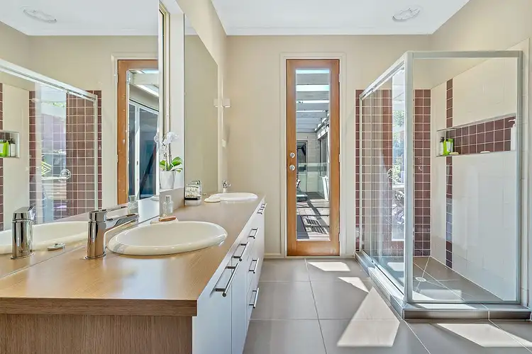 Fourth view of Homely house listing, 9 Coniston Place, Craigieburn VIC 3064