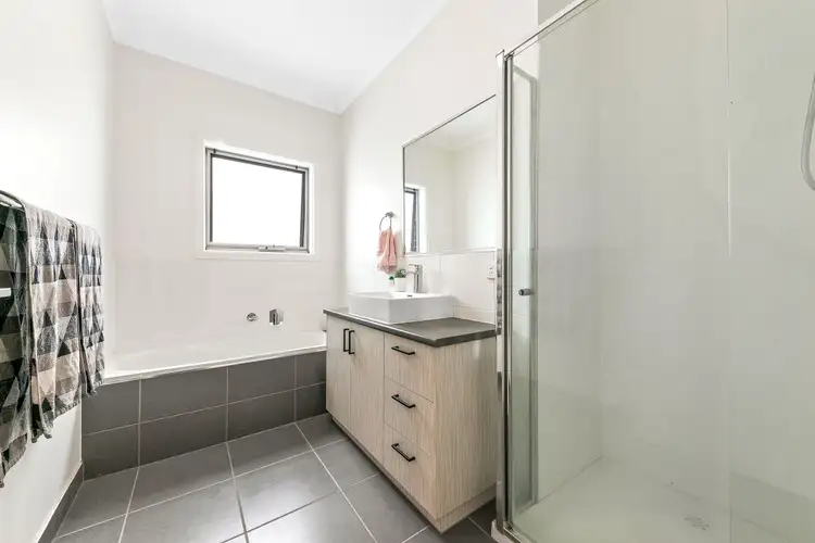 Sixth view of Homely house listing, Unit 1 31 Hopetoun Road, Drouin VIC 3818