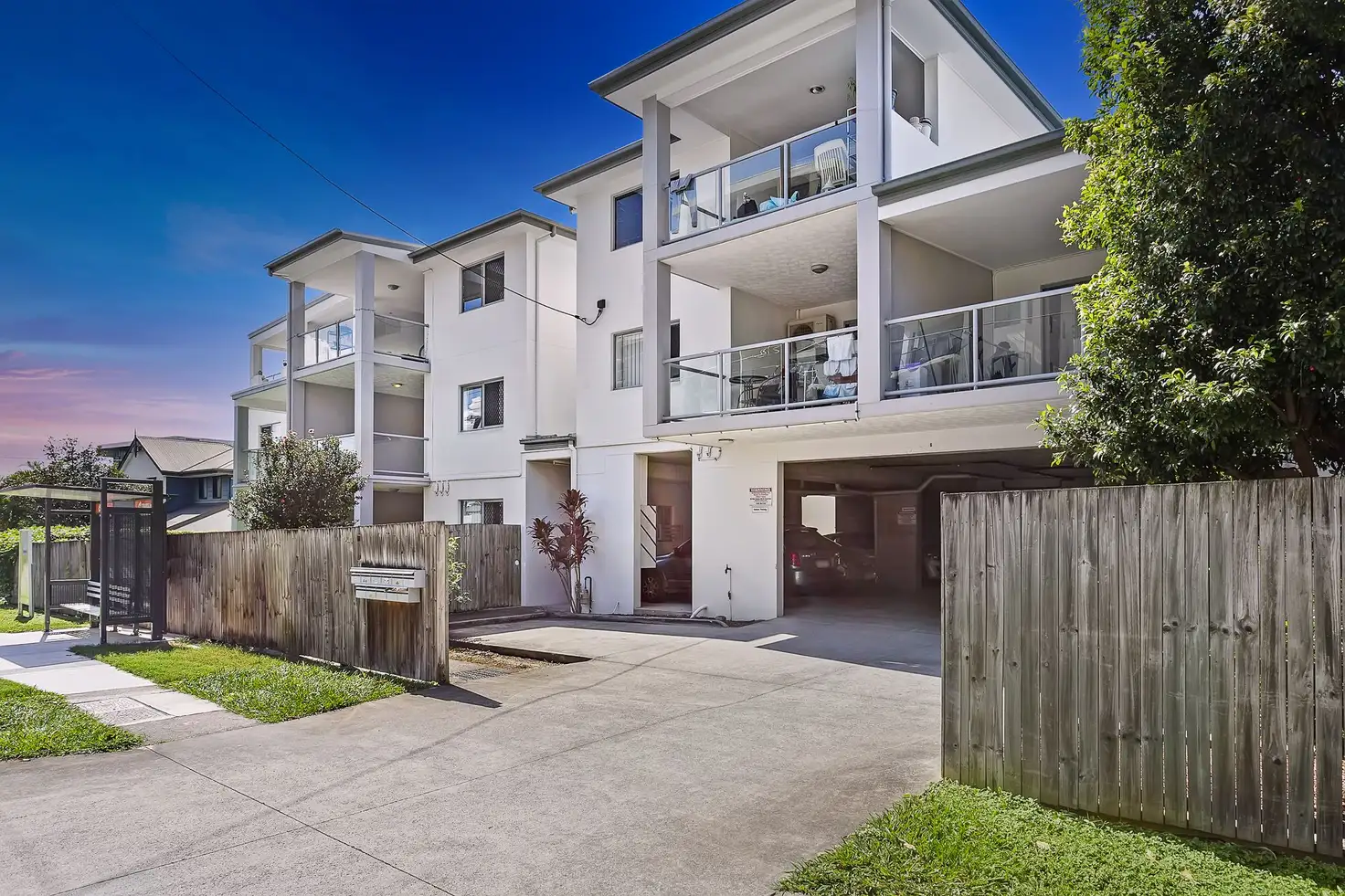 Main view of Homely unit listing, Unit 4/8 Kingsmill Street, Chermside QLD 4032