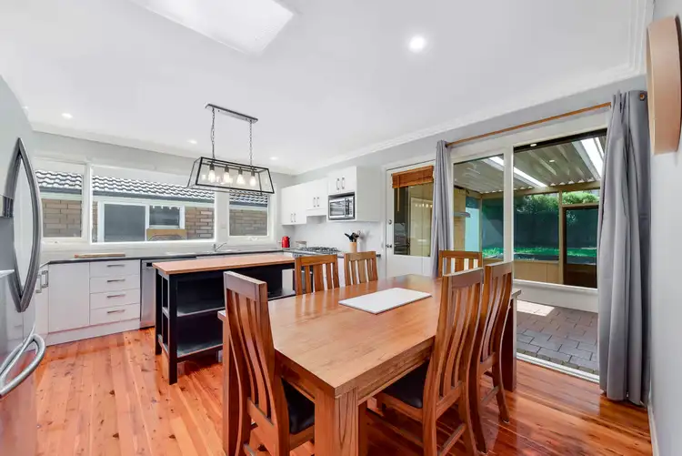 Fifth view of Homely house listing, 10 Tallowwood Crescent, Bradbury NSW 2560