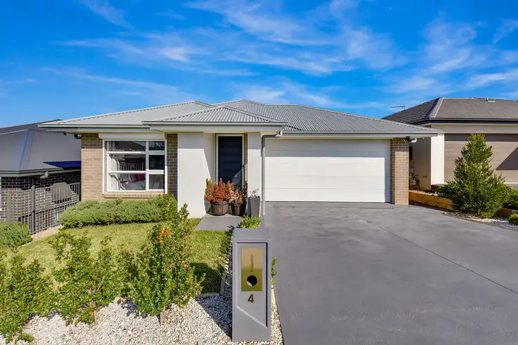 4 Austen Boulevard, Spring Farm NSW 2570