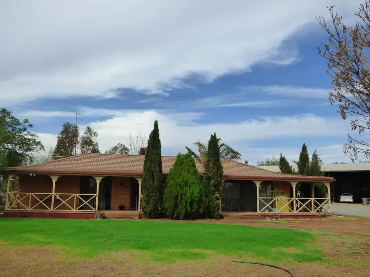 8831 The Bogan Way, Trundle NSW 2875