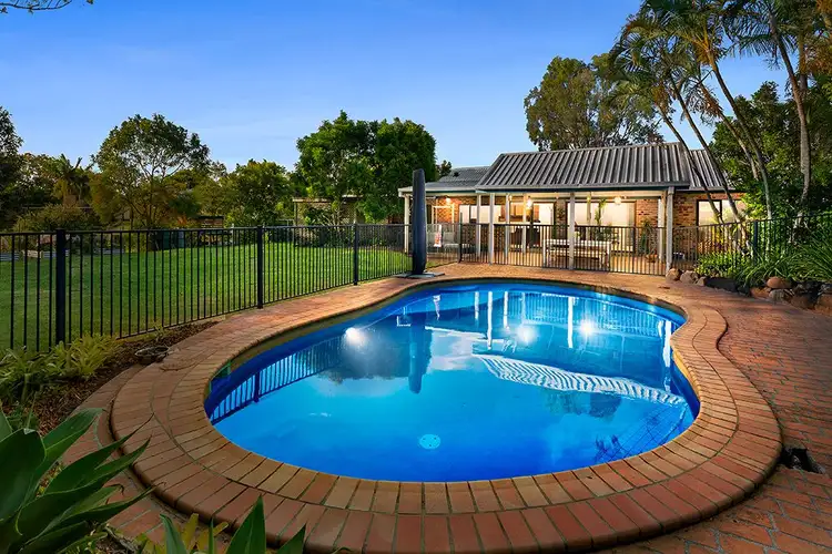 11 Stratford Court, Birkdale QLD 4159