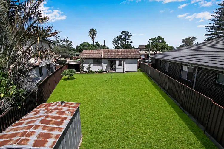 3 Siandra Avenue, Fairfield NSW 2165