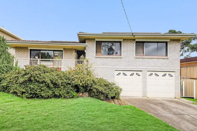 16 Harden Crescent, Georges Hall NSW 2198