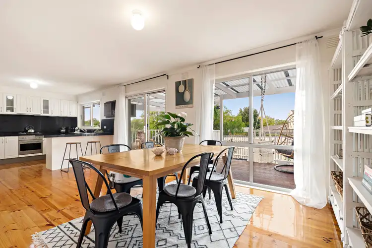 Third view of Homely house listing, 5 Corowa Place, Frankston VIC 3199