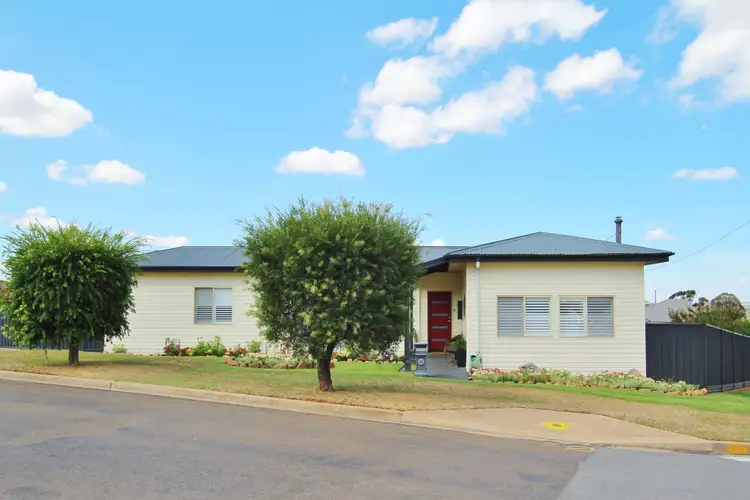 50 Elizabeth Street, Young NSW 2594