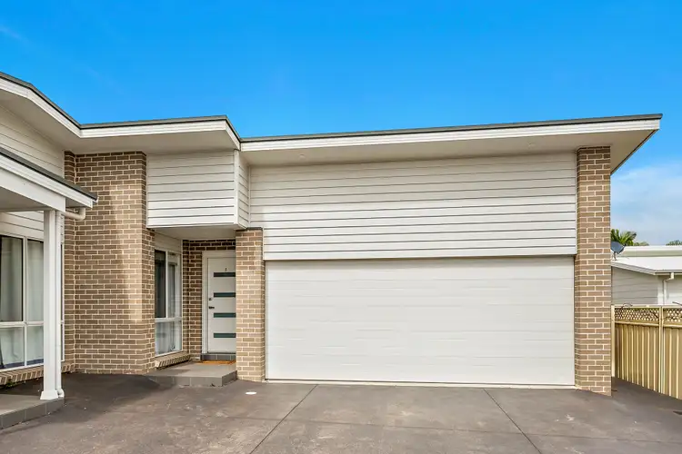 2/31A Station Road, Albion Park Rail NSW 2527