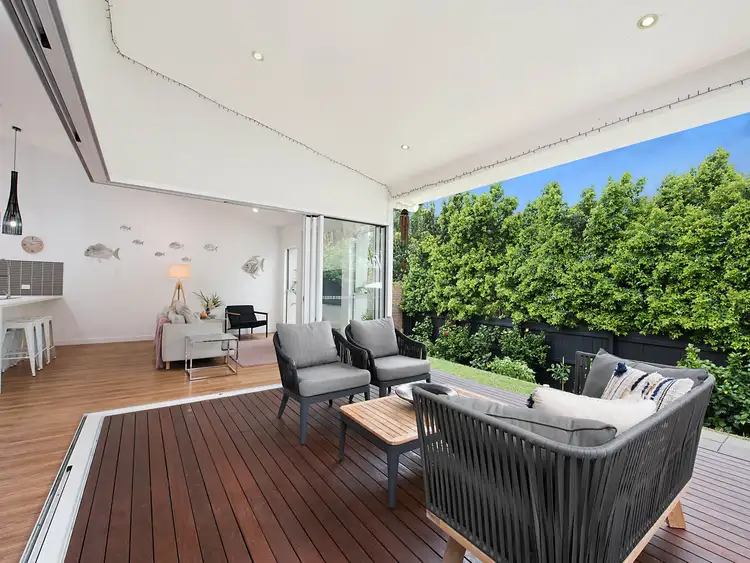 11 Robur Crescent, Mountain Creek QLD 4557