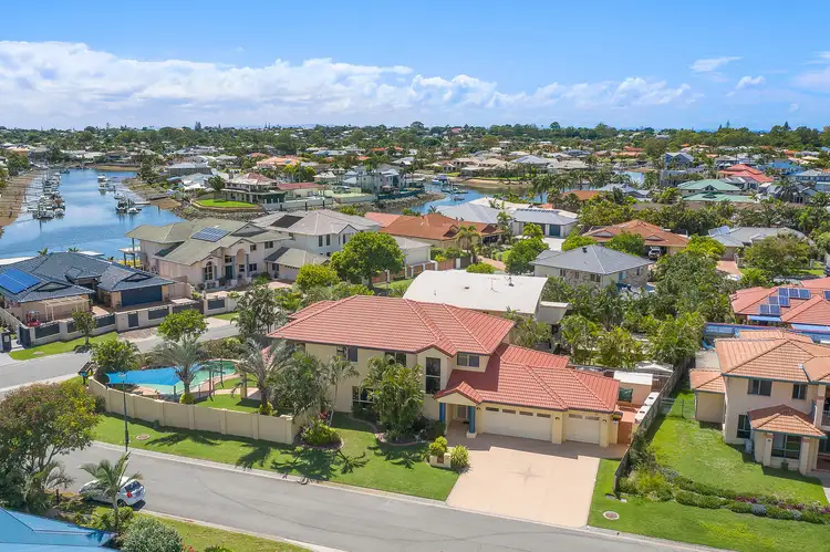 40 Fleetwing Avenue, Newport QLD 4020