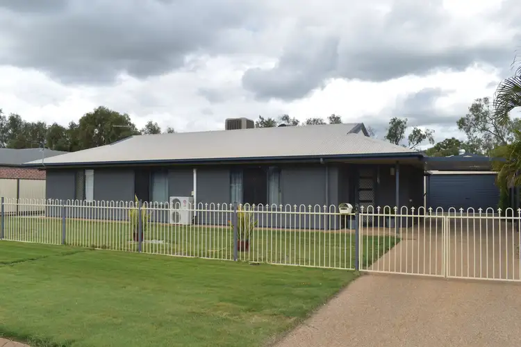 16 Vicki Close, Emerald QLD 4720