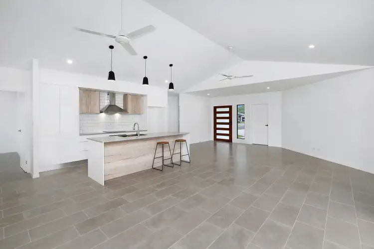 9 Cronin, Gordonvale QLD 4865