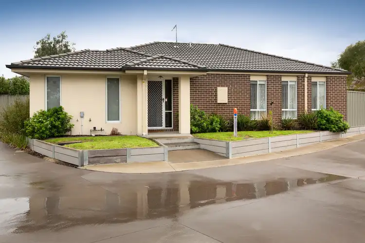 25 Renlik Circuit, Cranbourne North VIC 3977