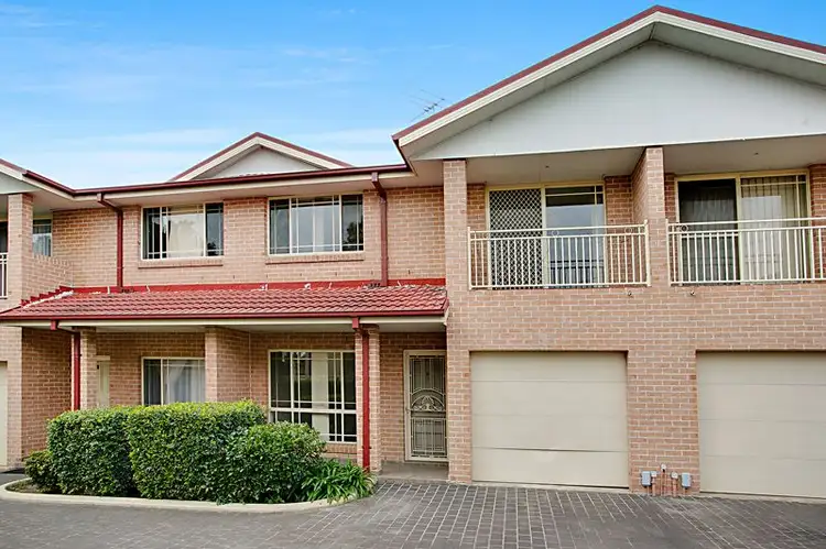 10 Yerona Street