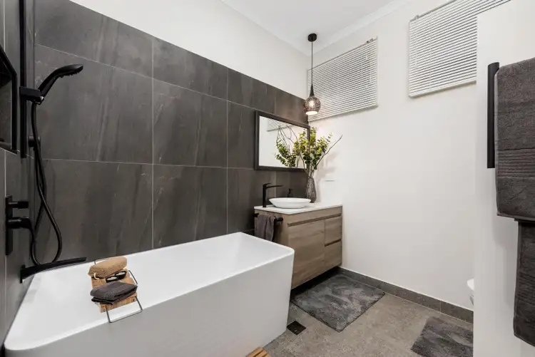 Sixth view of Homely house listing, 2 Balanda Court, Bundoora VIC 3083