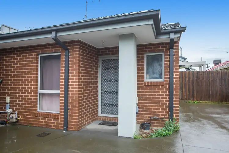 Main view of Homely unit listing, 2/167 Cheddar Road, Reservoir VIC 3073
