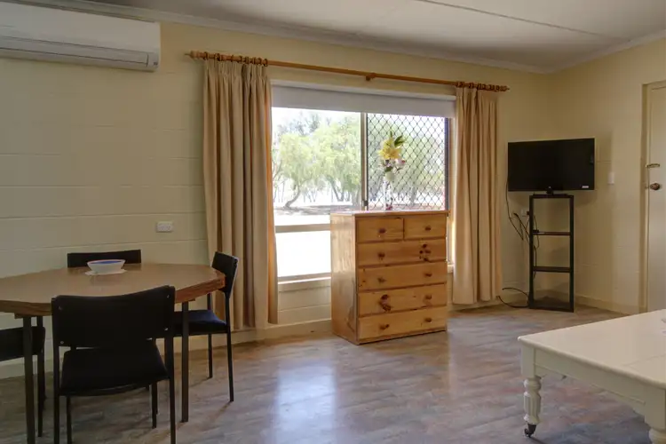 Fifth view of Homely house listing, 32 Queen Elizabeth Drive, Barmera SA 5345