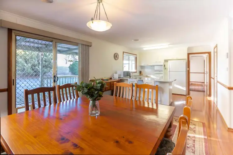 Fourth view of Homely house listing, 8 Vine Close, Murrumbateman NSW 2582