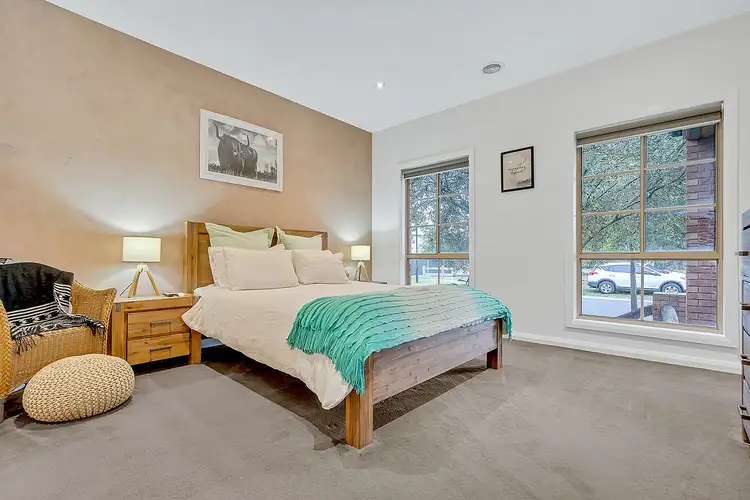 Second view of Homely house listing, 5 Creekwood Drive, Craigieburn VIC 3064