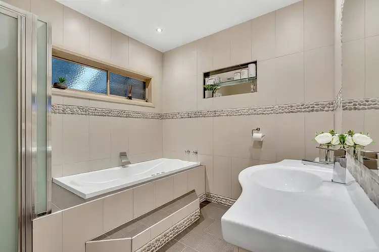 Sixth view of Homely house listing, 5 Creekwood Drive, Craigieburn VIC 3064