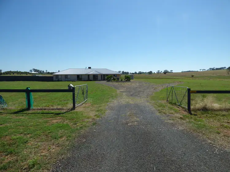 4 Alcheringa Drive, Forbes NSW 2871