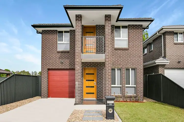 10 Bullaring Street